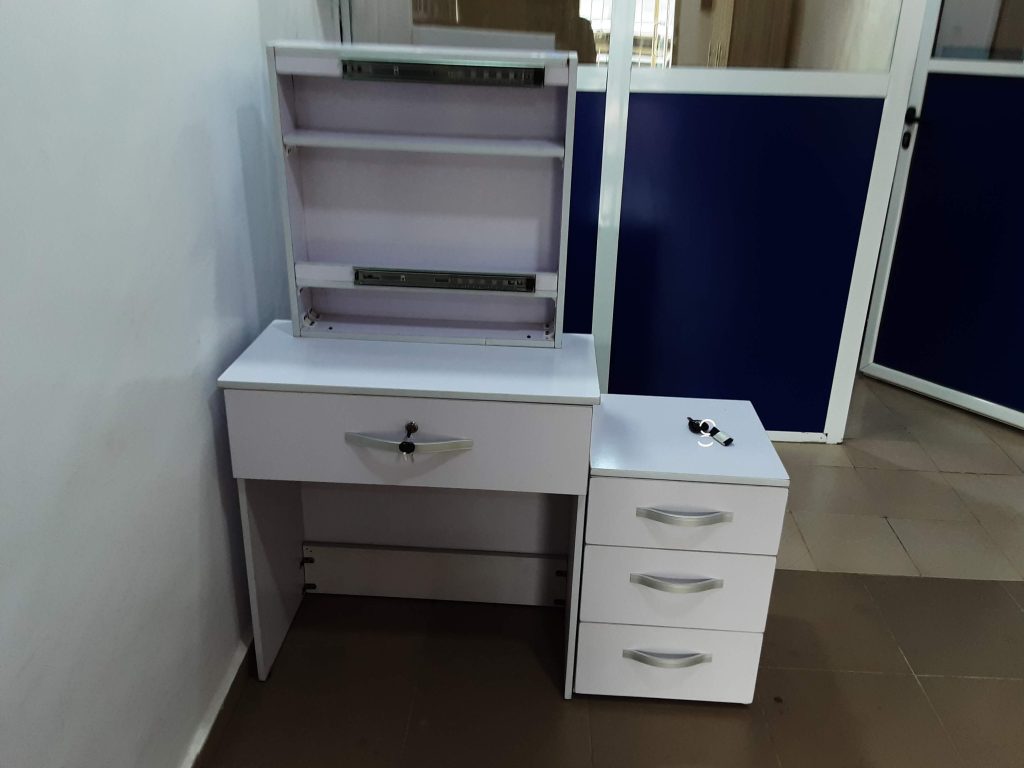 Modern Vanity Table & Seating
